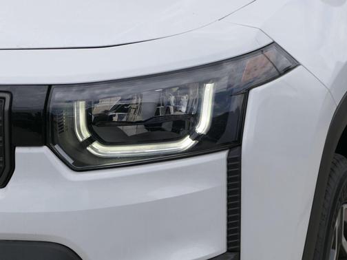 Bright White Clearcoat 2026 Jeep Cherokee Limited
