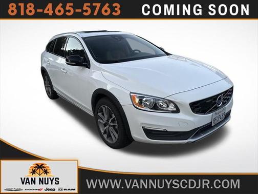 2018 Volvo V60 Cross Country T5