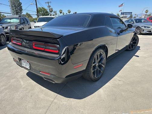 Pitch Black Clearcoat 2021 Dodge Challenger GT