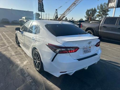 2021 Toyota Camry SE