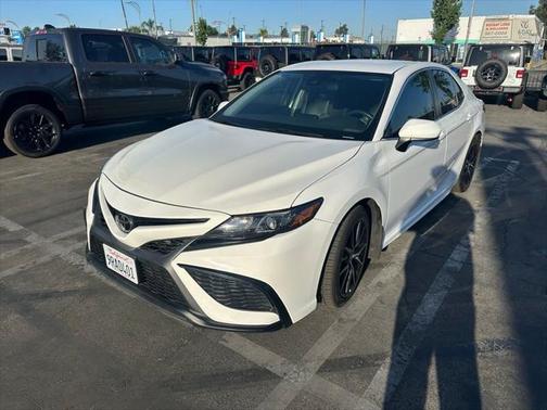 2021 Toyota Camry SE