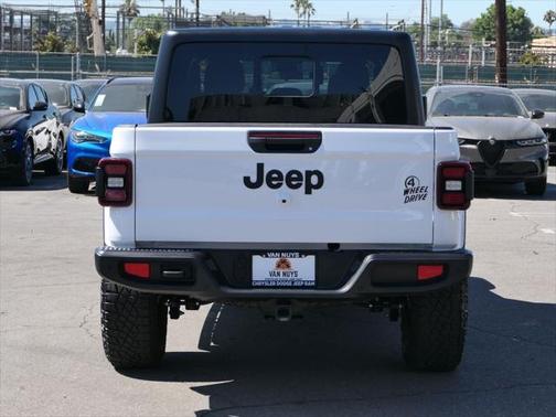 2024 Jeep Gladiator Willys