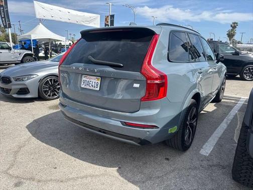 2023 Volvo XC90 Recharge Plug-In Hybrid T8 Plus Dark Theme 7-Seater