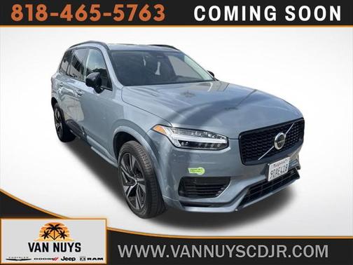 2023 Volvo XC90 Recharge Plug-In Hybrid T8 Plus Dark Theme 7-Seater