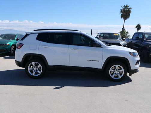 2024 Jeep Compass Latitude