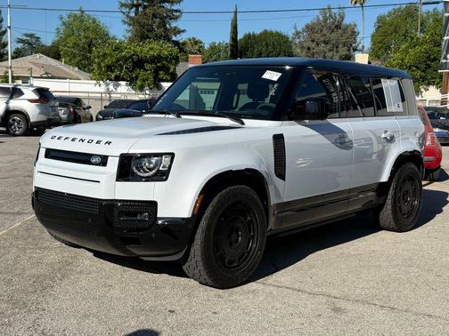 2023 Land Rover Defender 110 V8