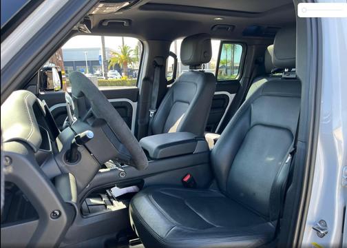 2023 Land Rover Defender 110 V8