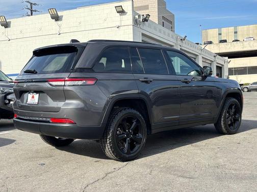 2023 Jeep Grand Cherokee Altitude