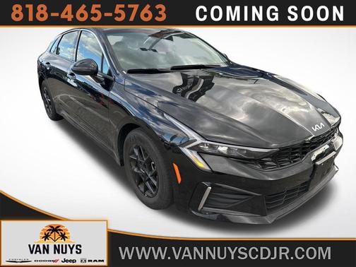 Aurora Black Pearl 2025 Kia K5 LXS