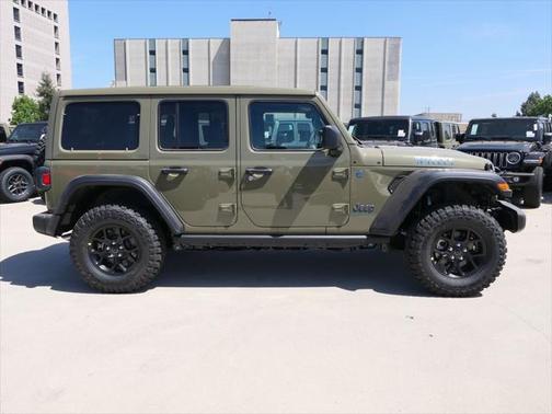 2025 Jeep Wrangler 4xe Willys