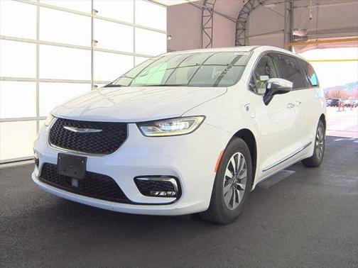 2023 Chrysler Pacifica Hybrid Limited
