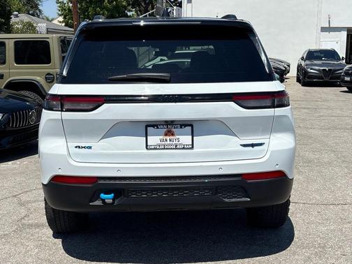 2024 Jeep Grand Cherokee 4xe Trailhawk