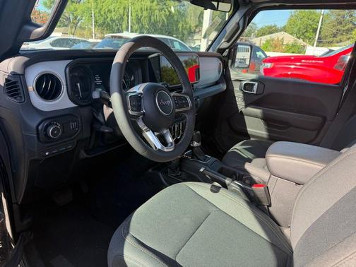 Black Clearcoat 2025 Jeep Wrangler 4xe Sahara