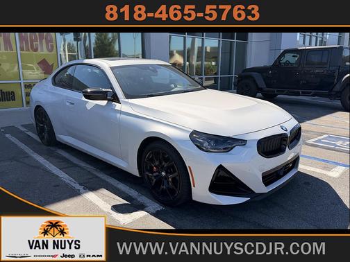 Mineral White Metallic 2025 BMW M240 i xDrive
