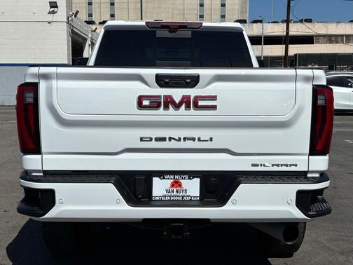 2025 GMC Sierra 2500 Denali