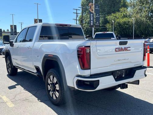2025 GMC Sierra 2500 Denali