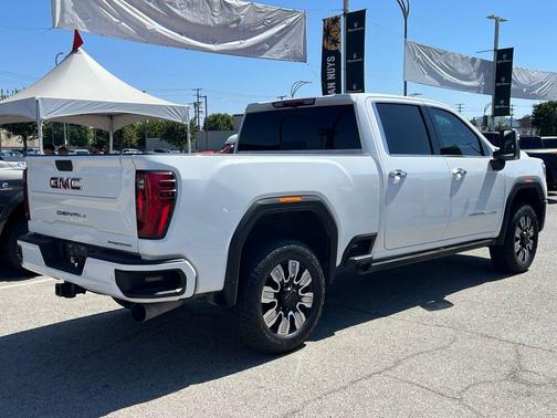2025 GMC Sierra 2500 Denali