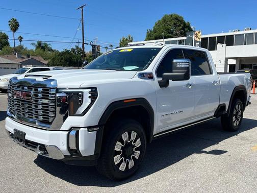 2025 GMC Sierra 2500 Denali