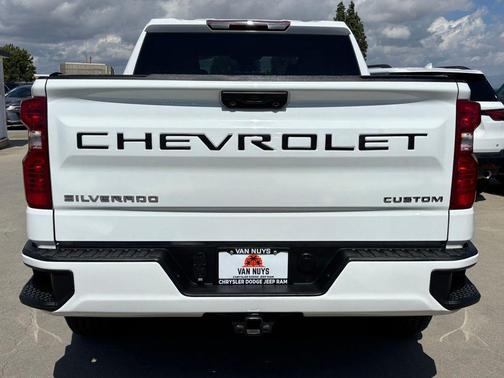 2023 Chevrolet Silverado 1500 Custom