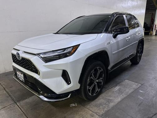 Wind Chill Pearl/Midnight Black Metallic 2024 Toyota RAV4 Prime XSE