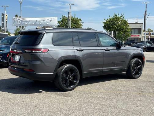 2023 Jeep Grand Cherokee L Altitude