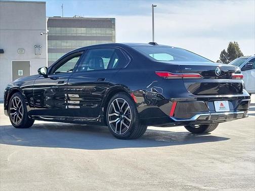 2024 BMW 740 i xDrive