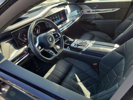 2024 BMW 740 i xDrive