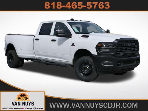 2026 RAM 3500 Tradesman Crew Cab 4x4 8' Box