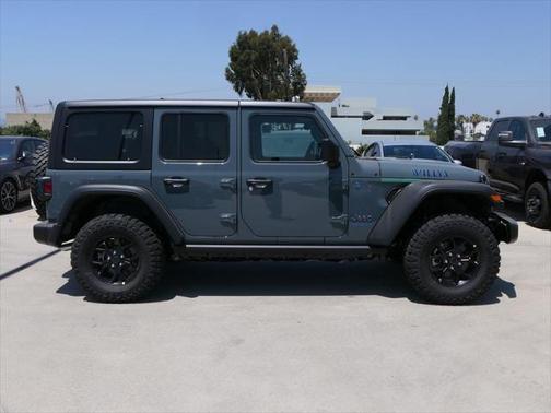 2025 Jeep Wrangler 4xe Willys