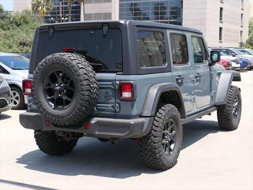 2025 Jeep Wrangler 4xe Willys
