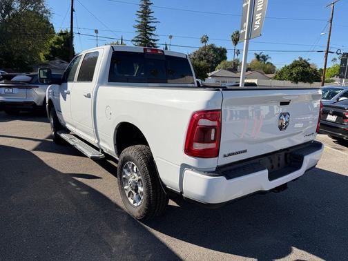 2023 RAM 2500 Laramie Crew Cab 4x4 6'4' Box