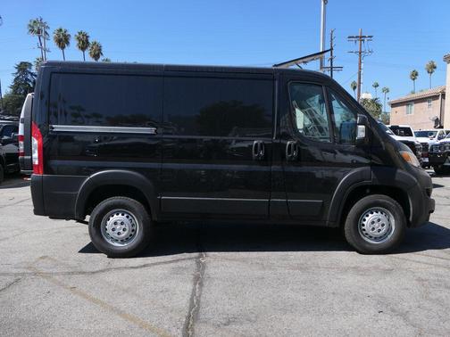 2026 RAM ProMaster 1500 Low Roof