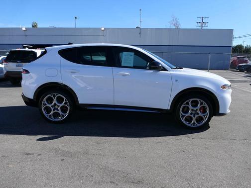 2024 Alfa Romeo Tonale Ti EAWD