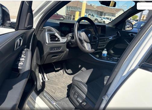 Alpine White 2024 BMW X5 sDrive40i