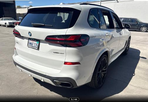 Alpine White 2024 BMW X5 sDrive40i