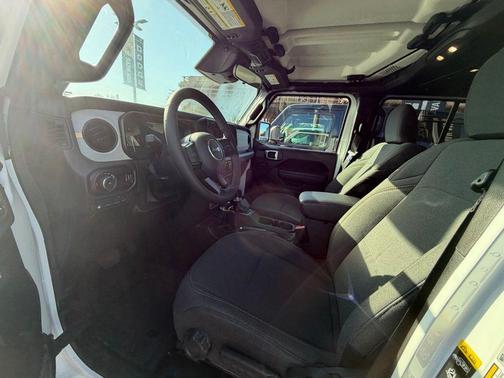 2025 Jeep Wrangler 4xe Willys