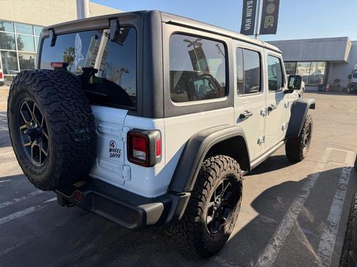 2025 Jeep Wrangler 4xe Willys