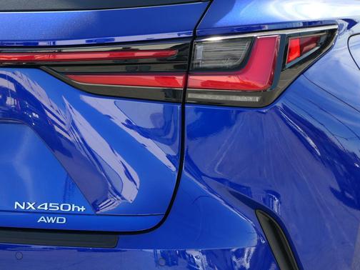 2025 Lexus NX 450h+ F SPORT Handling
