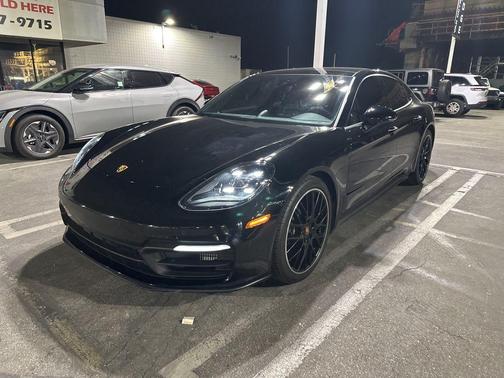 2021 Porsche Panamera 4