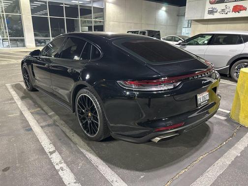 2021 Porsche Panamera 4