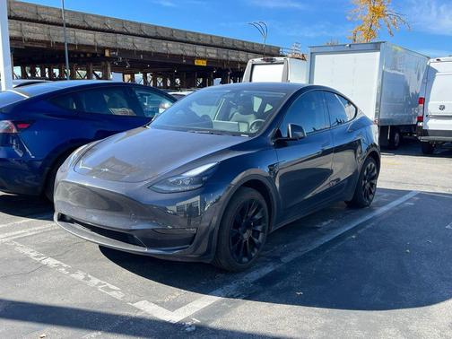 2024 Tesla Model Y Long Range Dual Motor All-Wheel Drive