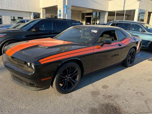 2018 Dodge Challenger SXT