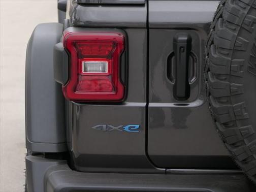 2025 Jeep Wrangler 4xe Willys