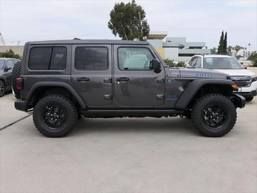 2025 Jeep Wrangler 4xe Willys