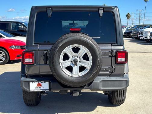 2022 Jeep Wrangler Unlimited Sport