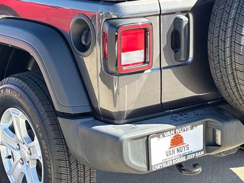 2022 Jeep Wrangler Unlimited Sport
