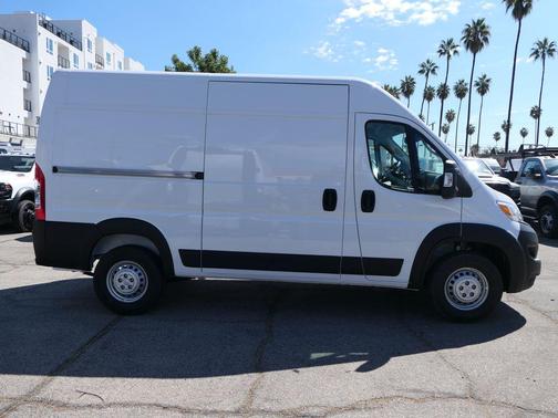 2026 RAM ProMaster 2500 Tradesman