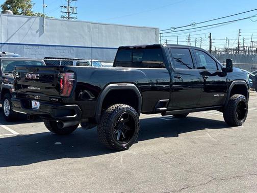 2024 GMC Sierra 3500 AT4