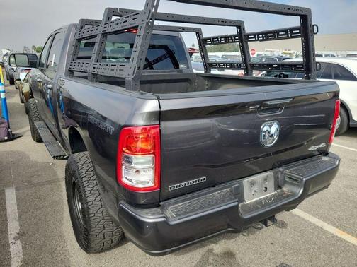 2021 RAM 2500 Big Horn Crew Cab 4x4 6'4' Box