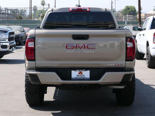 2024 GMC Canyon AT4X